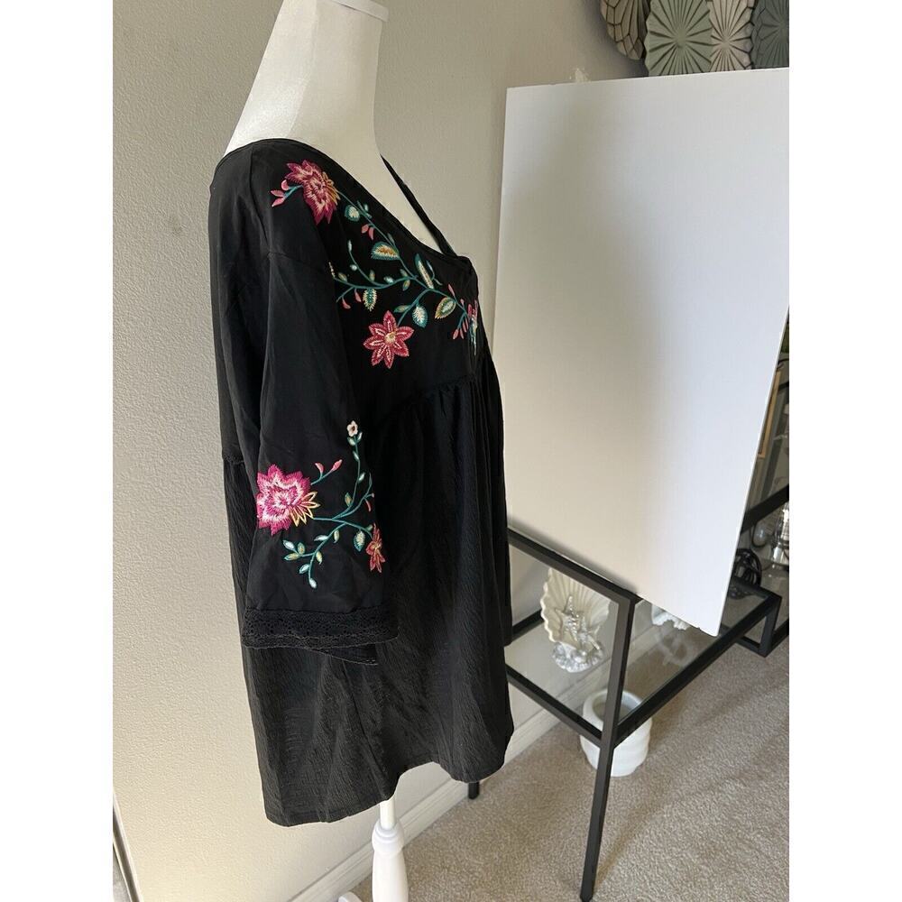 Women’s Black Comfortable 3/4 Sleeve Embroidered Neck And Sleeve Size XXL (20) - Picture 3 of 7